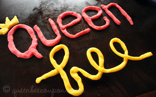 queen-bee-play-dough
