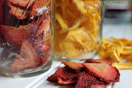 Dried-fruit-stored-in-jars