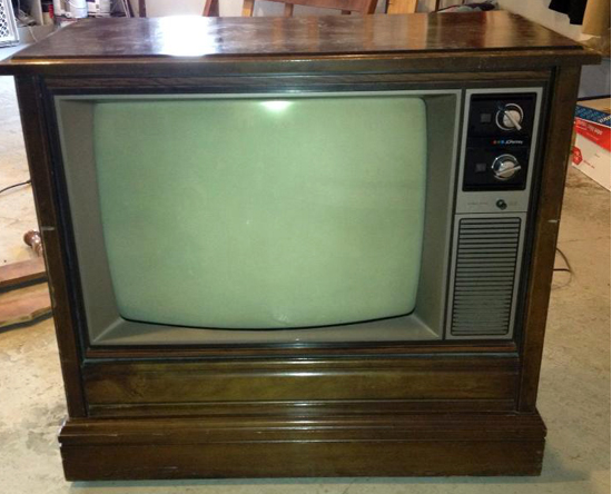 Old-TV-before-work