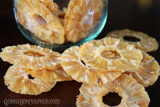 Dried-Pineapple-pieces