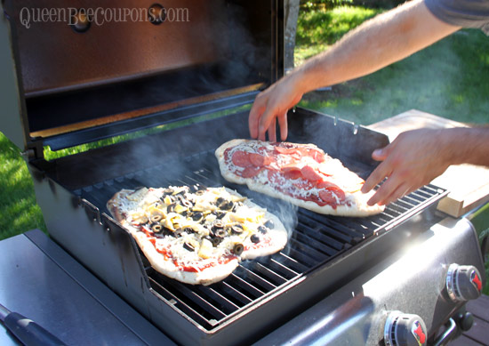 Grilled-Pizza-Recipe-Instructions