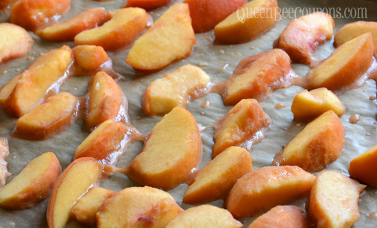 Frozen-peaches-sliced-how-to-freeze