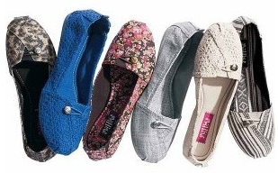 target womens canvas shoes