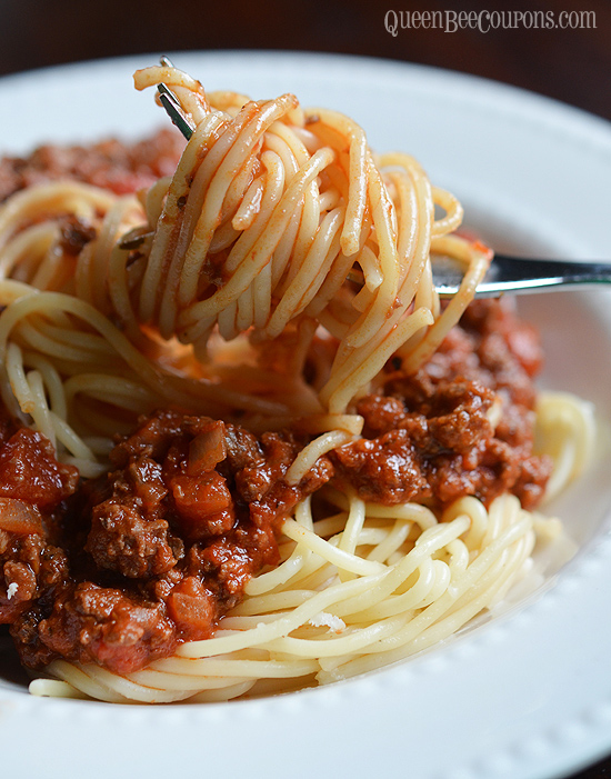 Spaghetti-Sauce-homemade-recipe-noodles