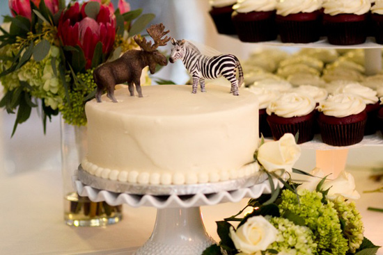 Moose-Zebra-Cake-wedding