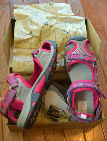 Kamik-Girls-Sandals-size-sold