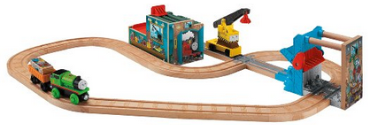 Fisher-Price Thomas Wooden Railway - Reg and Percy at The Scrapyard (Tale of The Brave)